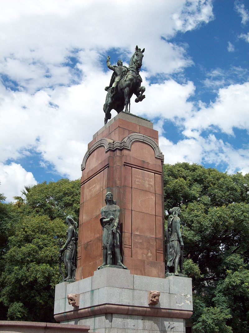 Monumento_a_Carlos_María_de_Alvear_II